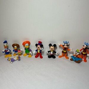 Vintage Disney Character Set  Mickey Daisy Donald goofy. Hours of fun